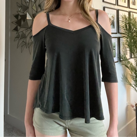 Black Cut Out Shoulder Blouse - Picture 5 of 13